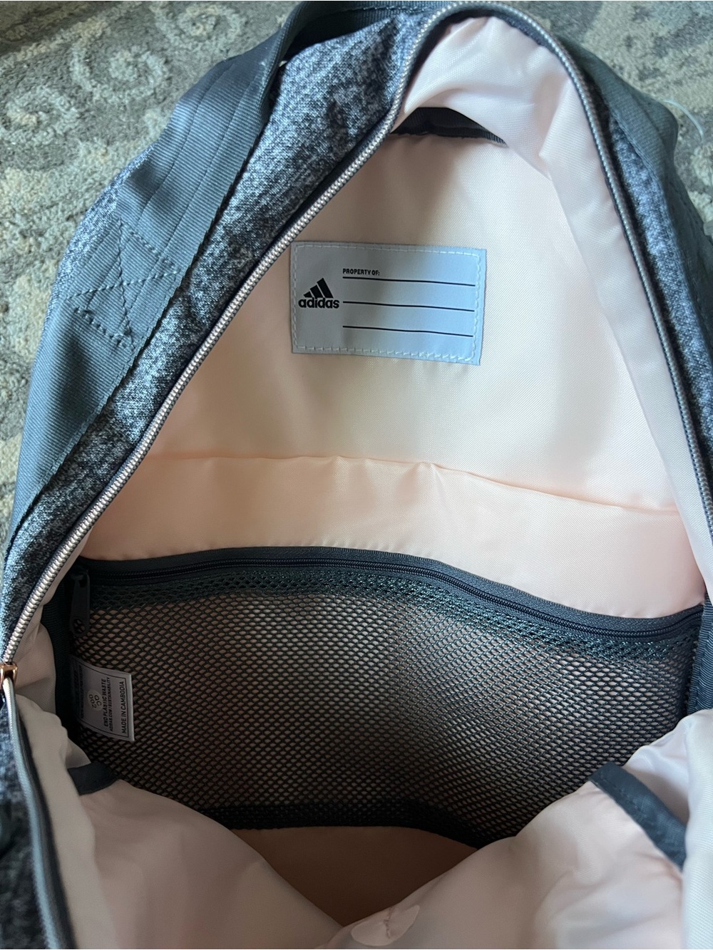 NWT❤️adidas large Backpack - Picture 4 of 8
